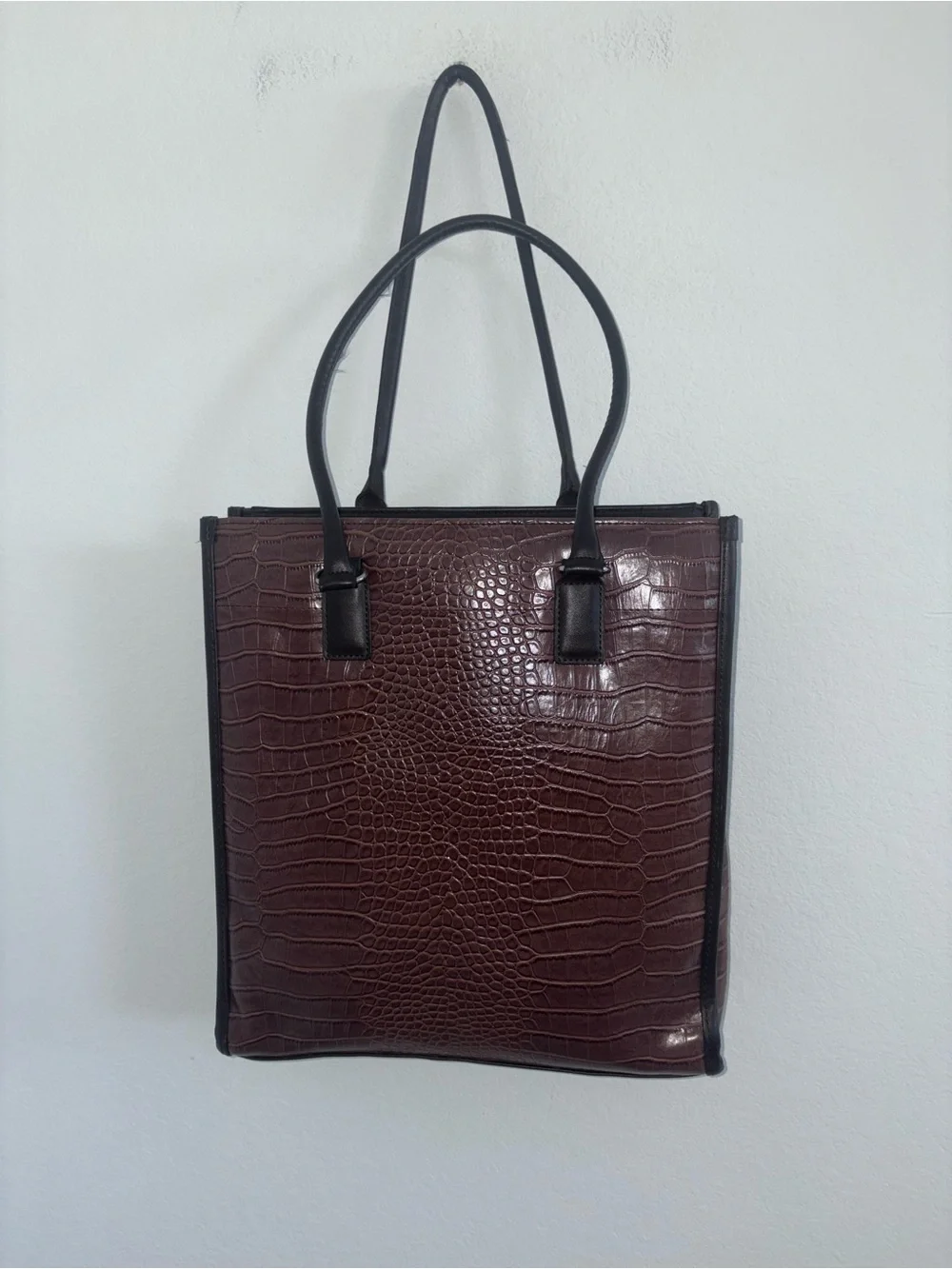 Targus Brown Laptop Handbag Tote Faux Alligator Embossed Women’s Travel Bag